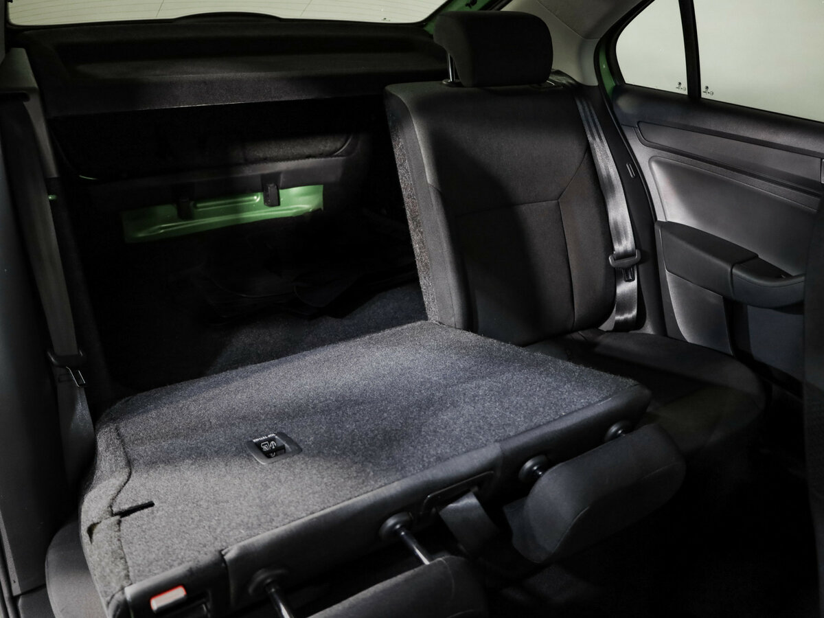 Skoda Rapid с пробегом — 2018 год. Фото: #17