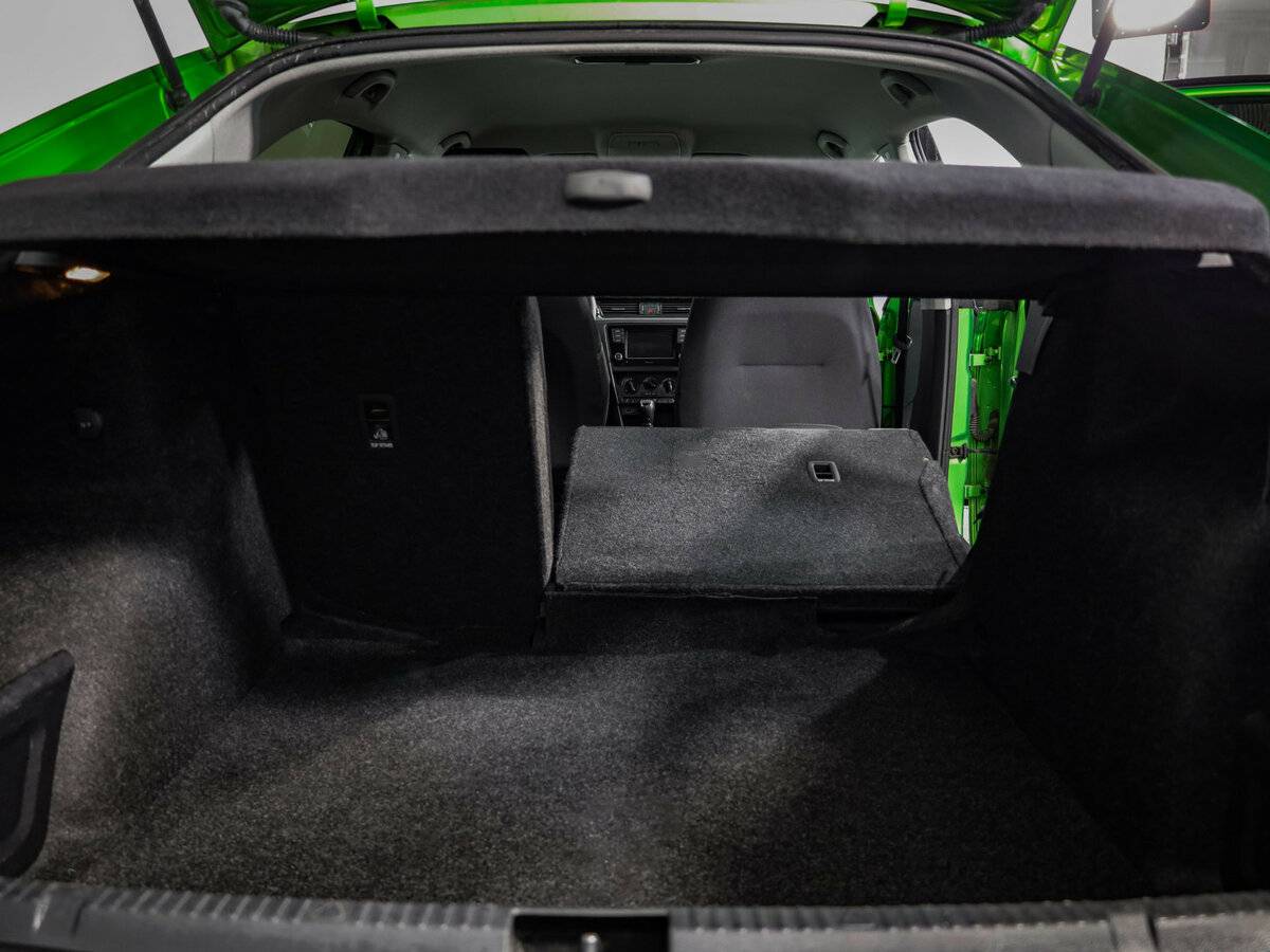 Skoda Rapid с пробегом — 2018 год. Фото: #19