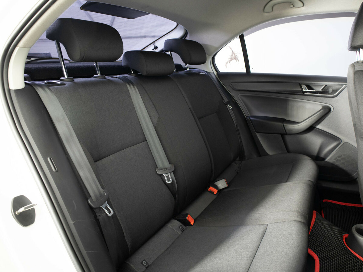 Skoda Rapid с пробегом — 2019 год. Фото: #16