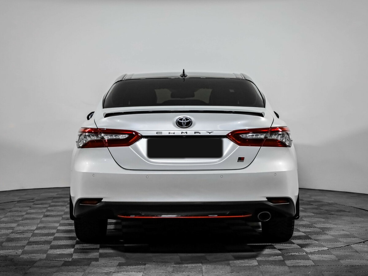 Toyota Camry с пробегом — 2021 год. Фото: #5