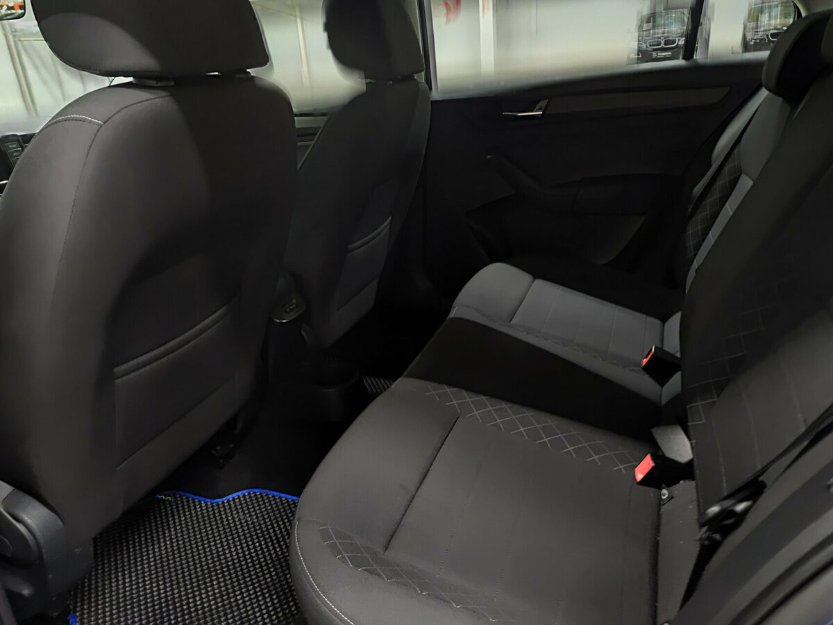 Skoda Rapid с пробегом — 2021 год. Фото: #11