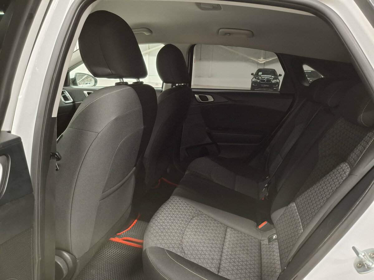 Kia Ceed с пробегом — 2019 год. Фото: #11