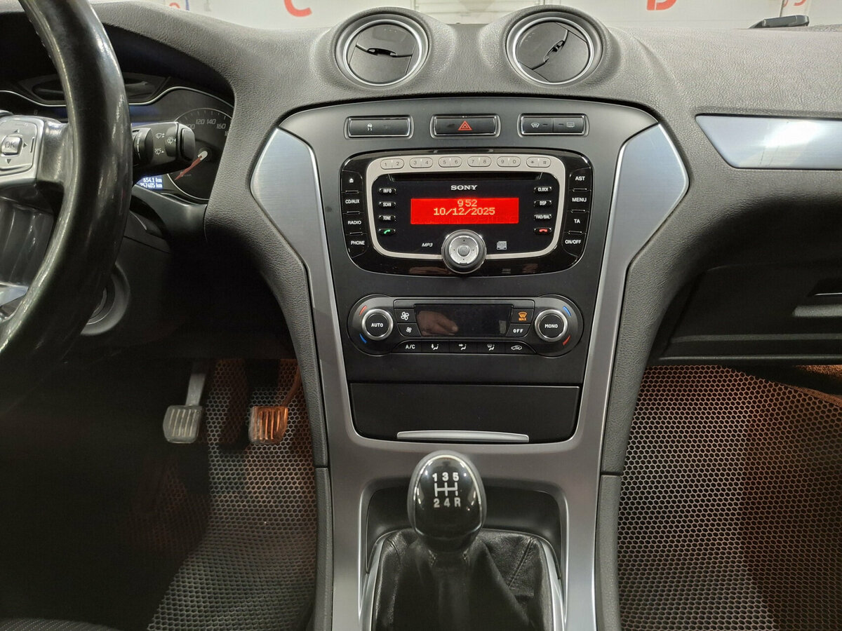 Ford Mondeo с пробегом — 2013 год. Фото: #12