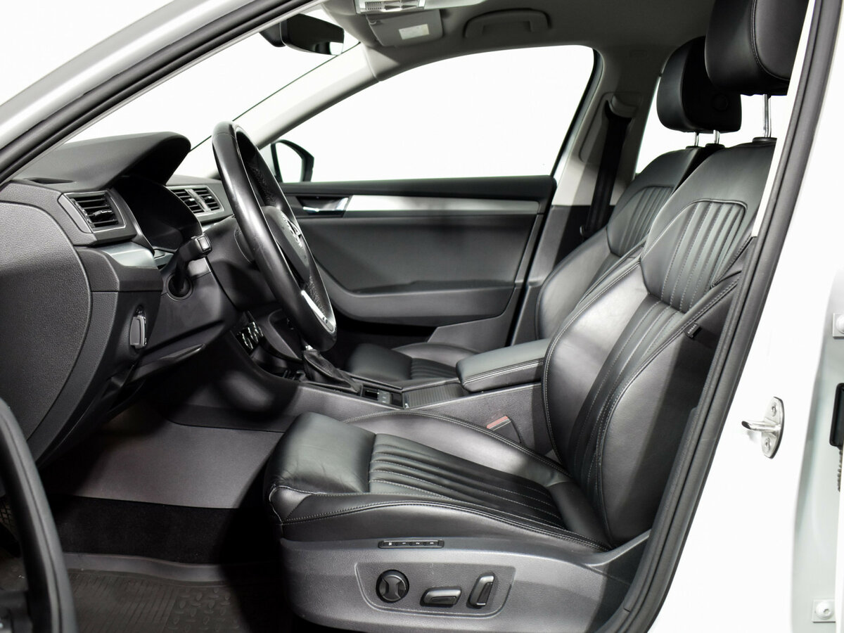 Skoda Superb с пробегом — 2018 год. Фото: #7