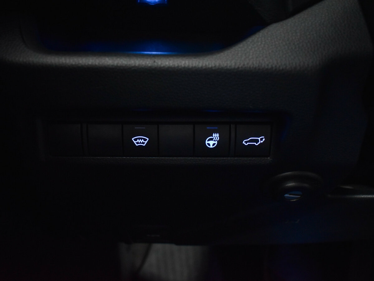 Toyota RAV4 с пробегом — 2019 год. Фото: #16