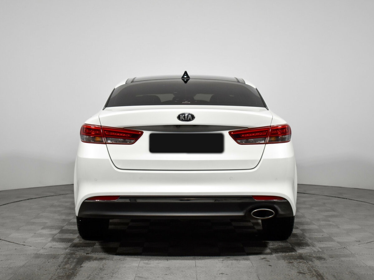 Kia K5 с пробегом — 2017 год. Фото: #4