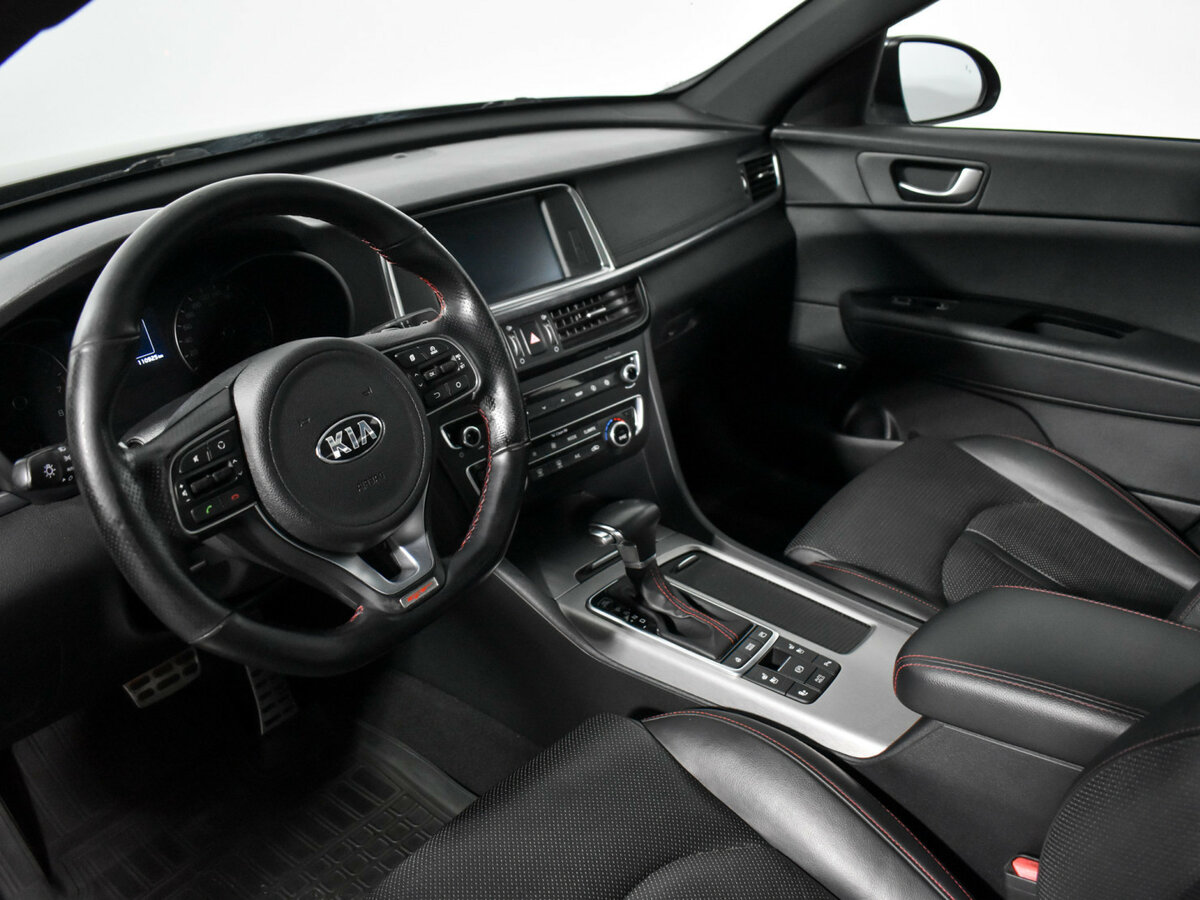 Kia Optima с пробегом — 2016 год. Фото: #6