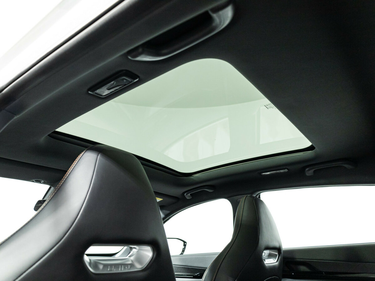 Changan UNI-V с пробегом — 2024 год. Фото: #14