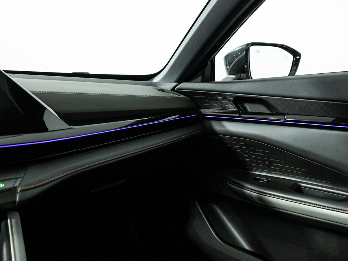 Changan UNI-V с пробегом — 2024 год. Фото: #20