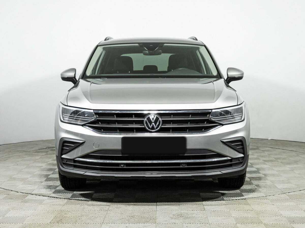 Volkswagen Tiguan с пробегом — 2021 год. Фото: #1