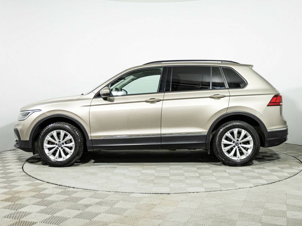 Volkswagen Tiguan с пробегом — 2021 год. Фото: #7