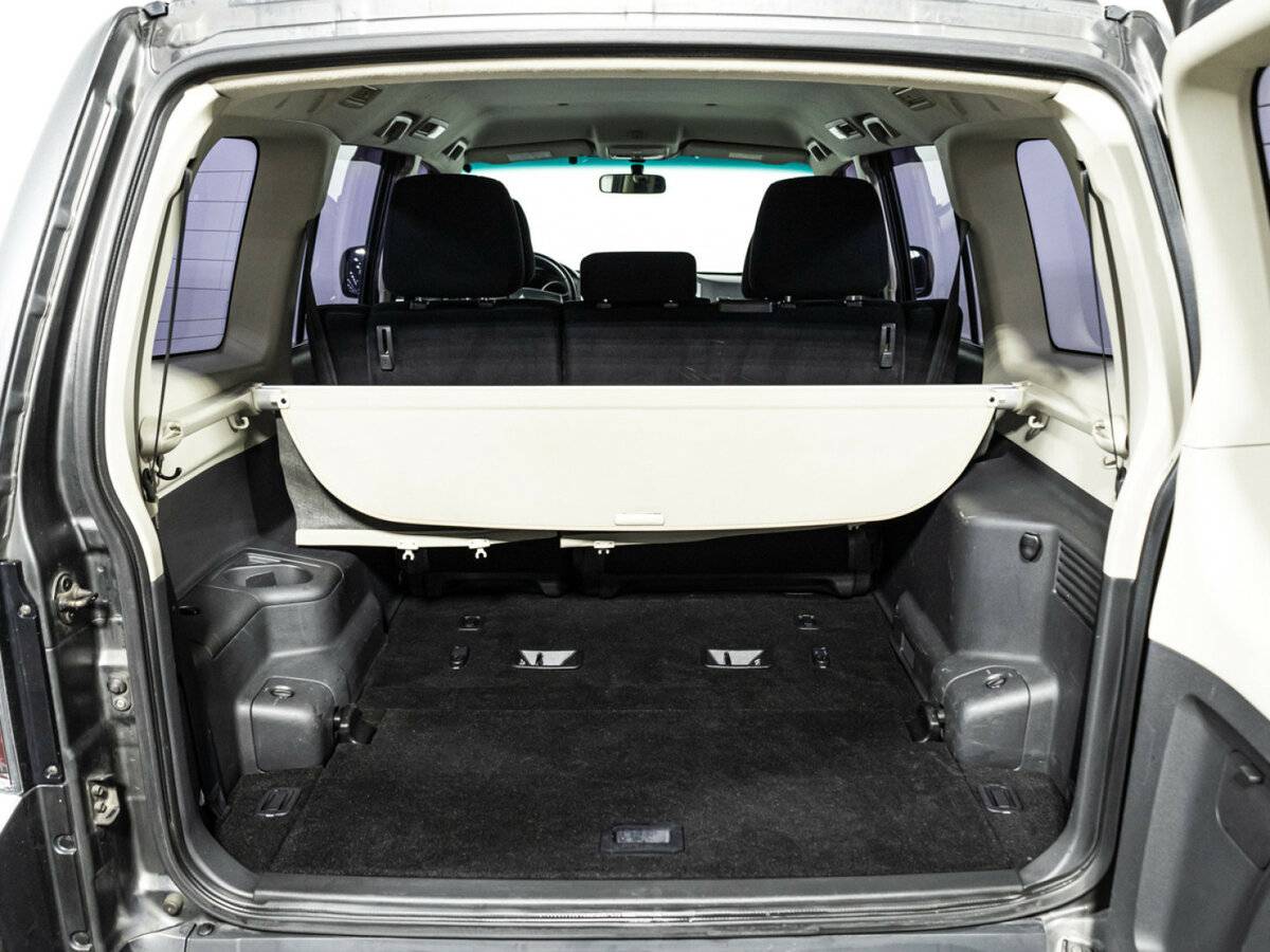 Mitsubishi Pajero с пробегом — 2015 год. Фото: #17