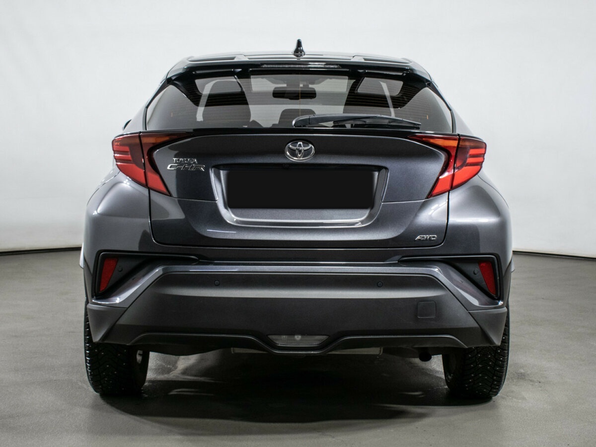 Toyota C-HR с пробегом — 2020 год. Фото: #5