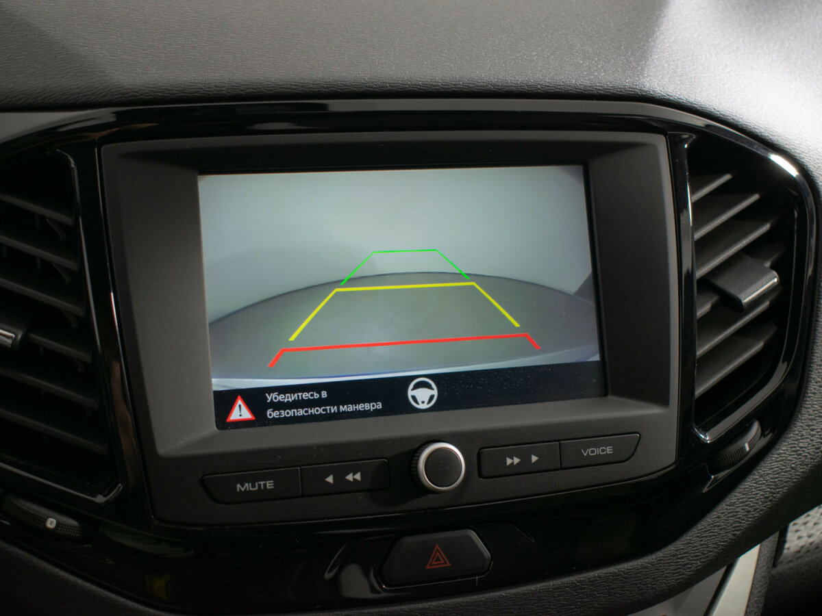 Lada (ВАЗ) Vesta с пробегом — 2021 год. Фото: #13