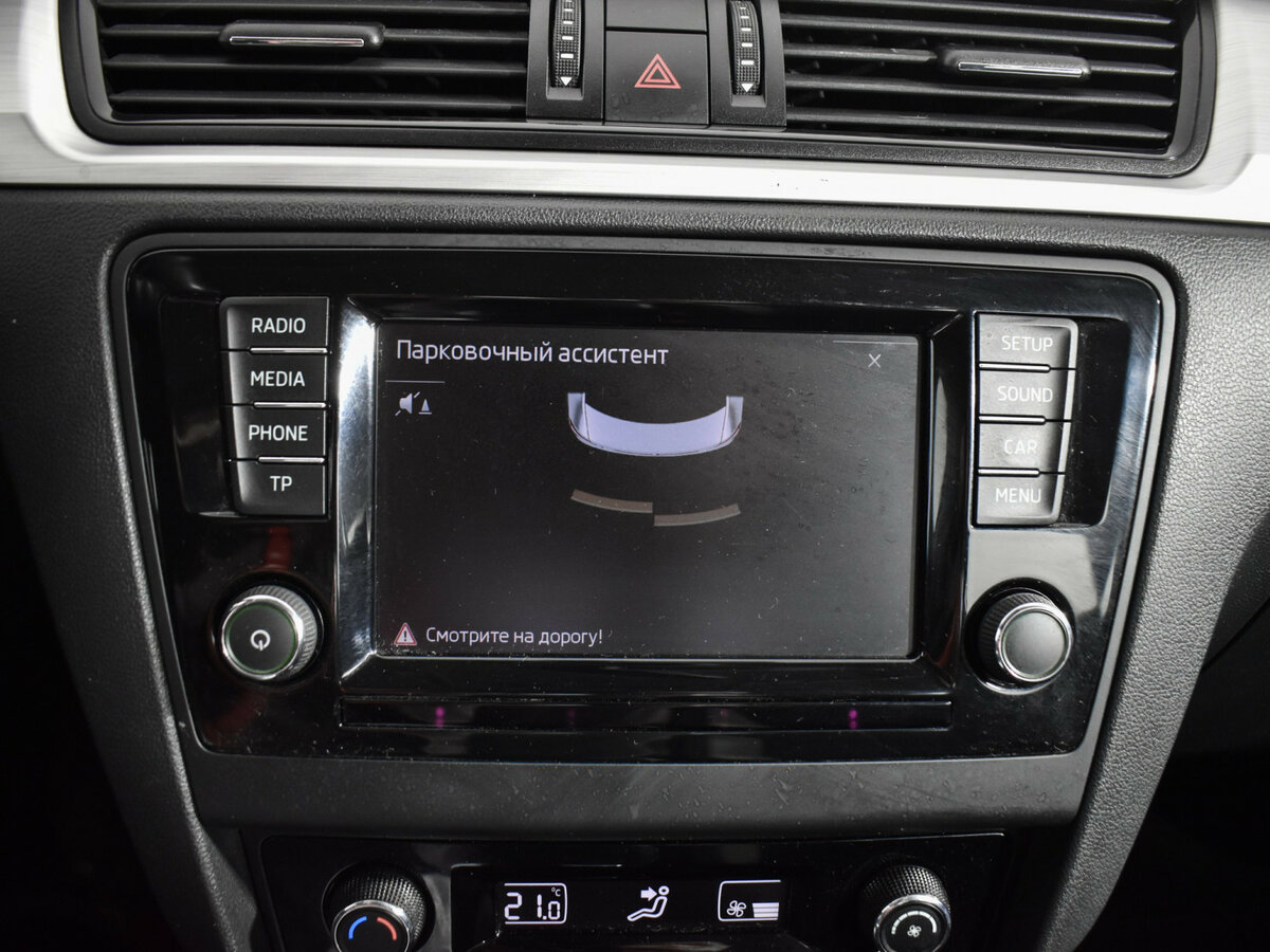 Skoda Rapid с пробегом — 2017 год. Фото: #14