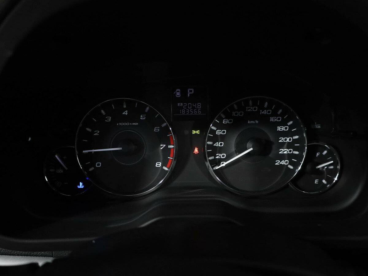 Subaru Outback с пробегом — 2012 год. Фото: #8