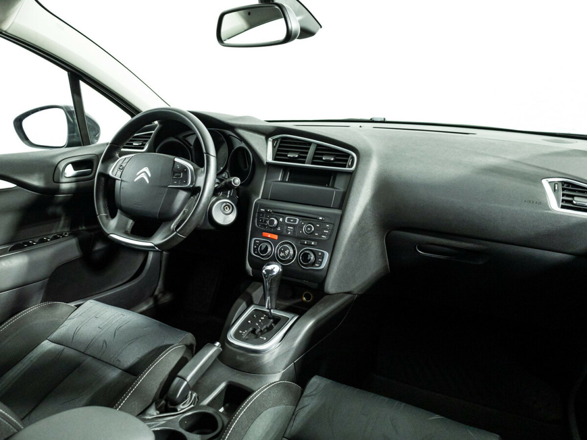 Citroen C4 с пробегом — 2012 год. Фото: #8