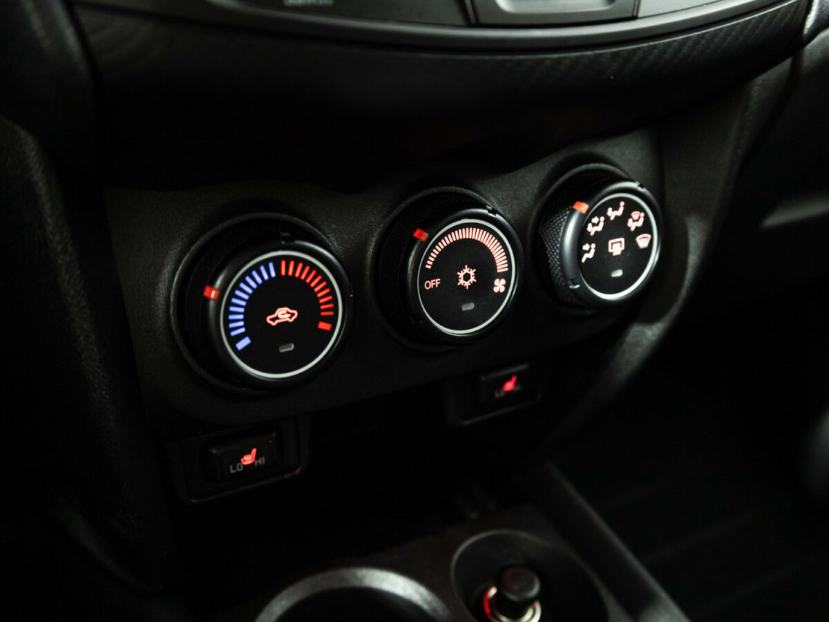 Mitsubishi ASX с пробегом — 2014 год. Фото: #14