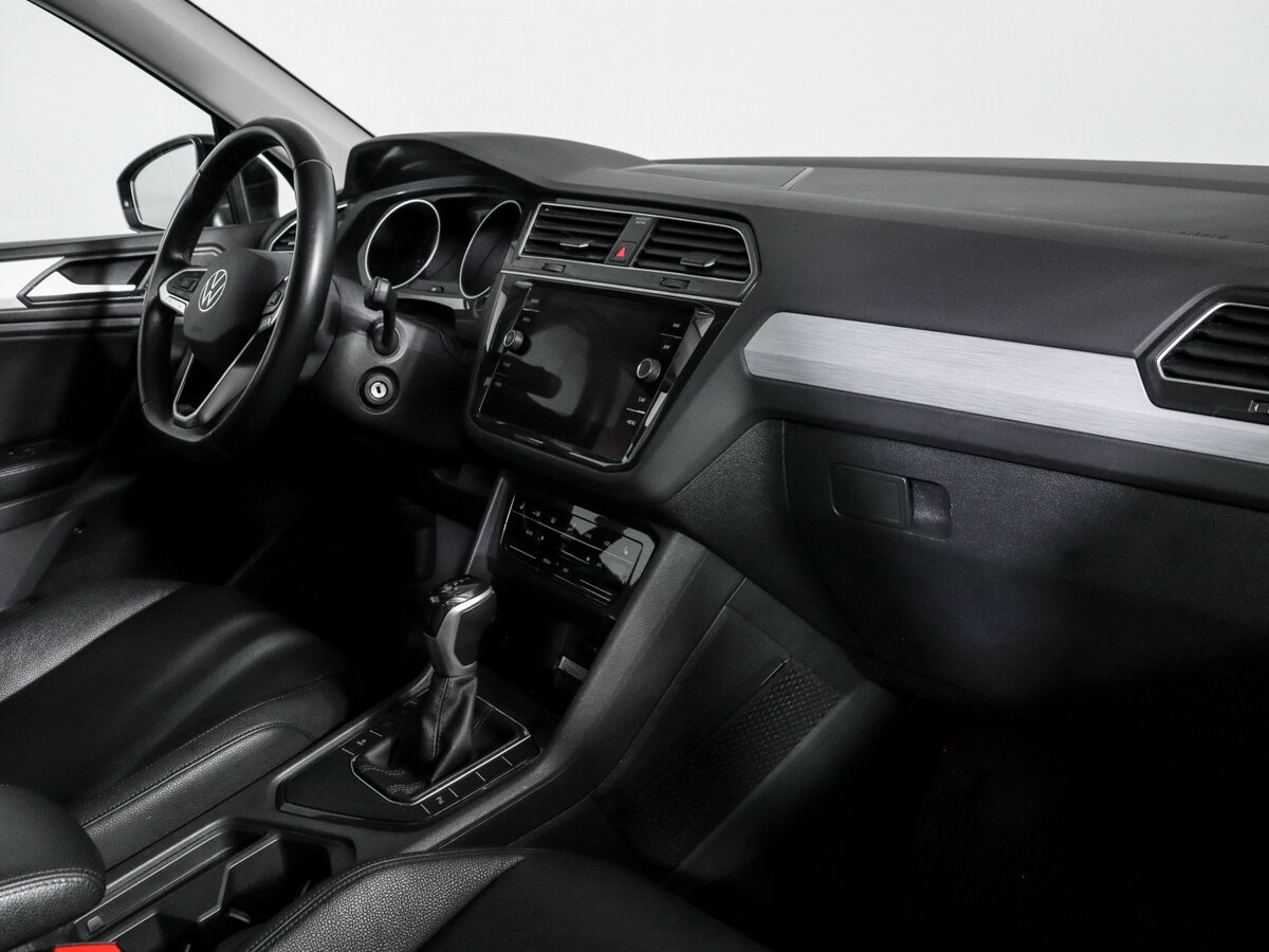 Volkswagen Tiguan с пробегом — 2020 год. Фото: #8