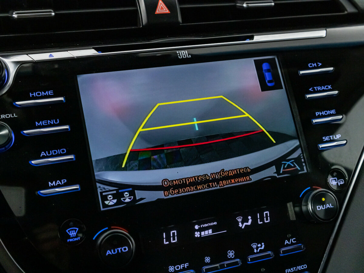 Toyota Camry с пробегом — 2019 год. Фото: #16