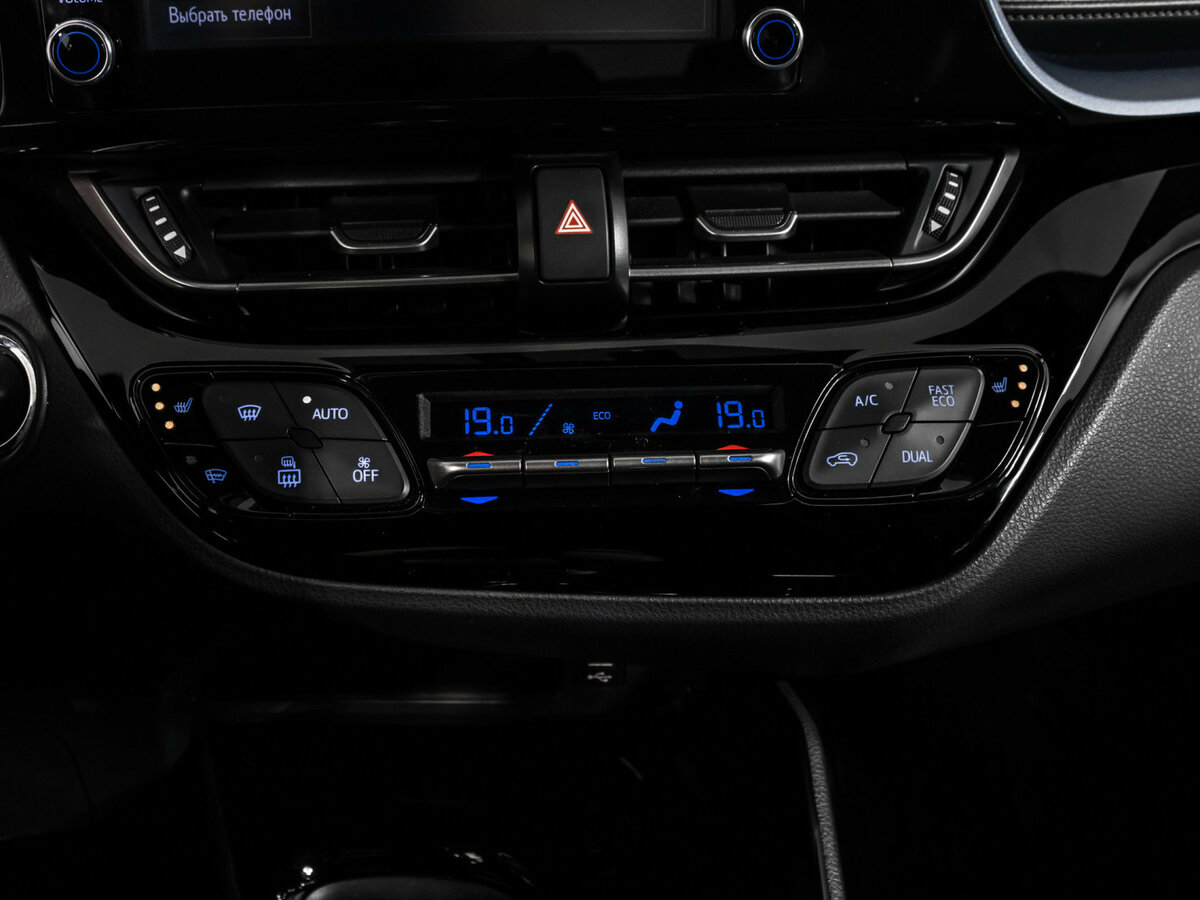 Toyota C-HR с пробегом — 2019 год. Фото: #14