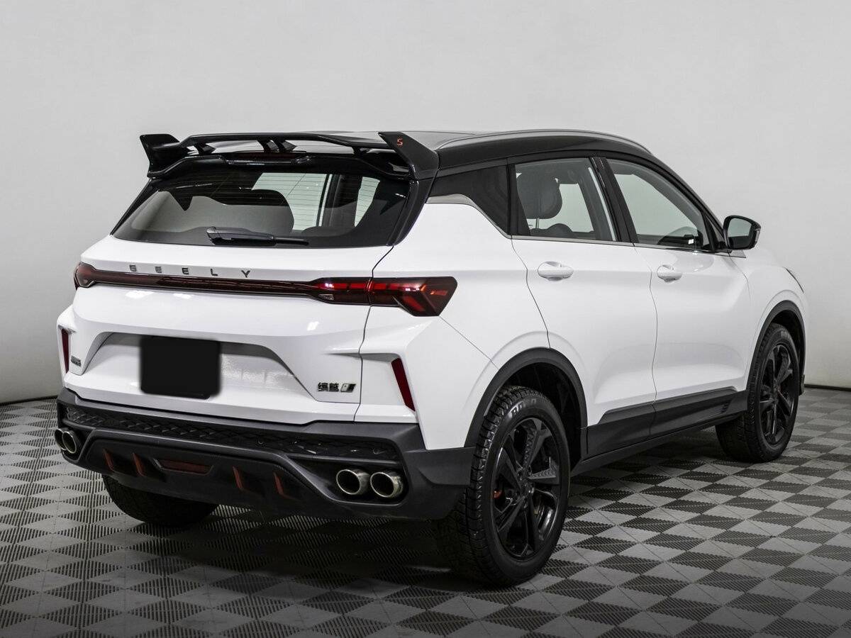 Geely Coolray с пробегом — 2023 год. Фото: #4