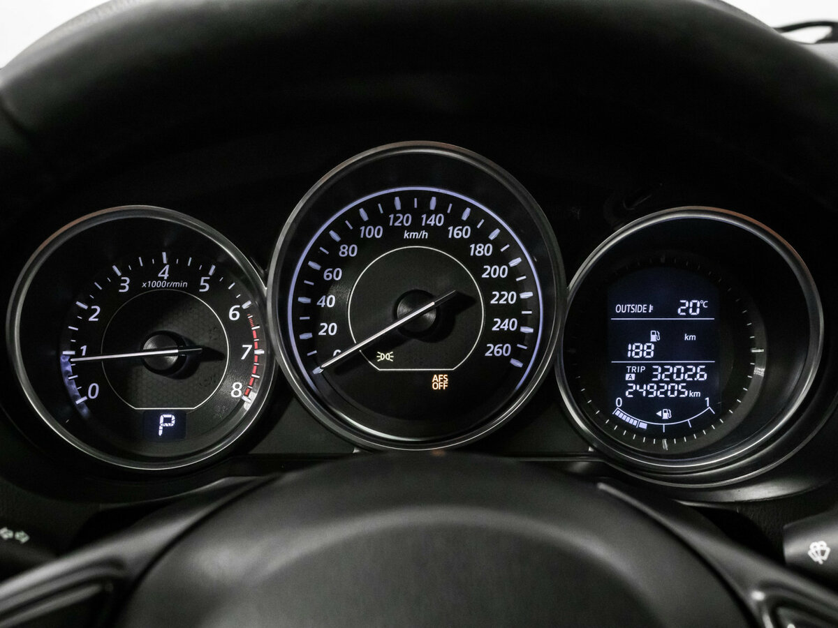 Mazda 6 с пробегом — 2014 год. Фото: #9