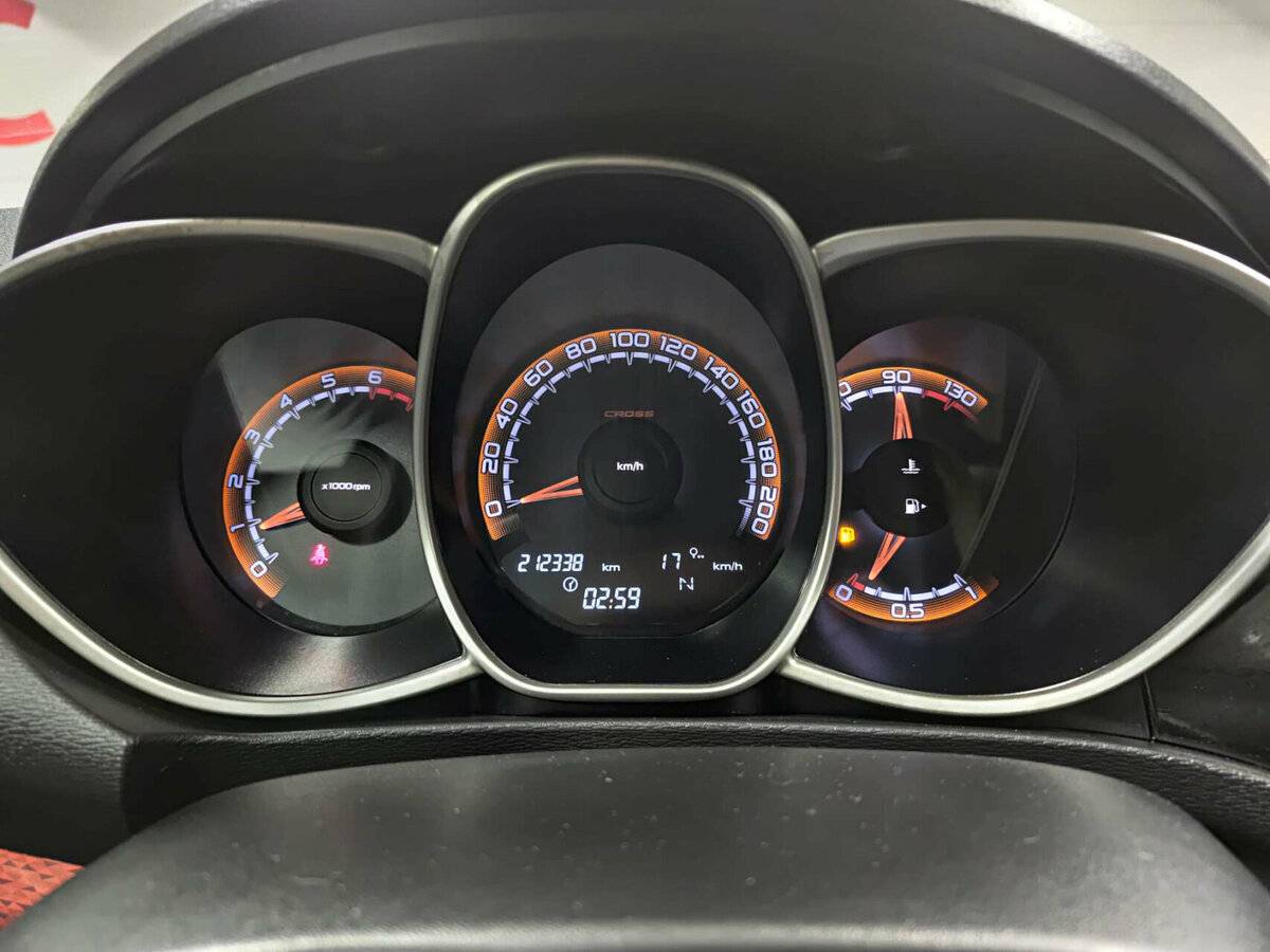 Lada (ВАЗ) Vesta с пробегом — 2018 год. Фото: #12