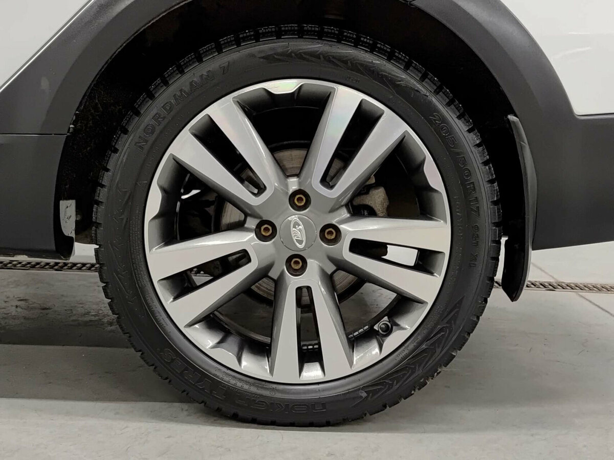 Lada (ВАЗ) Vesta с пробегом — 2018 год. Фото: #17