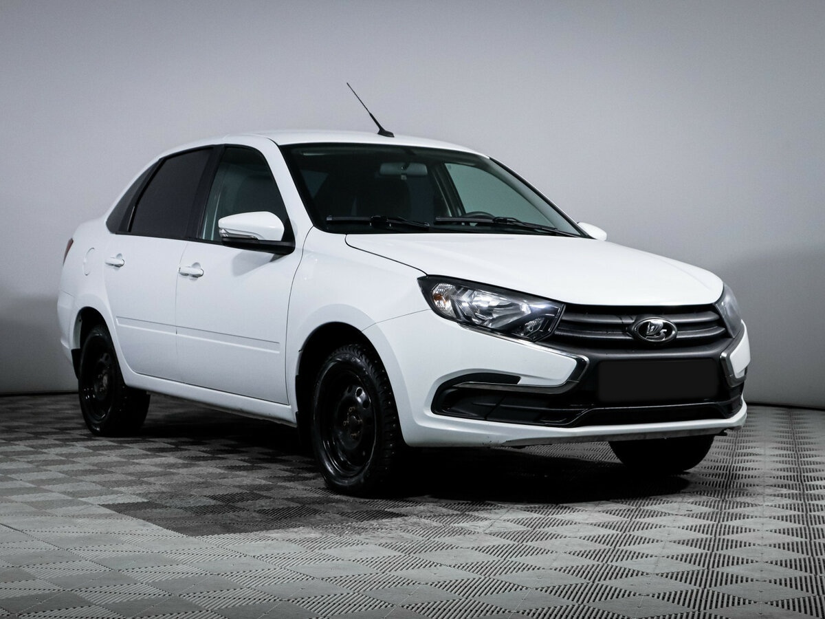 Lada (ВАЗ) Granta с пробегом — 2023 год. Фото: #2