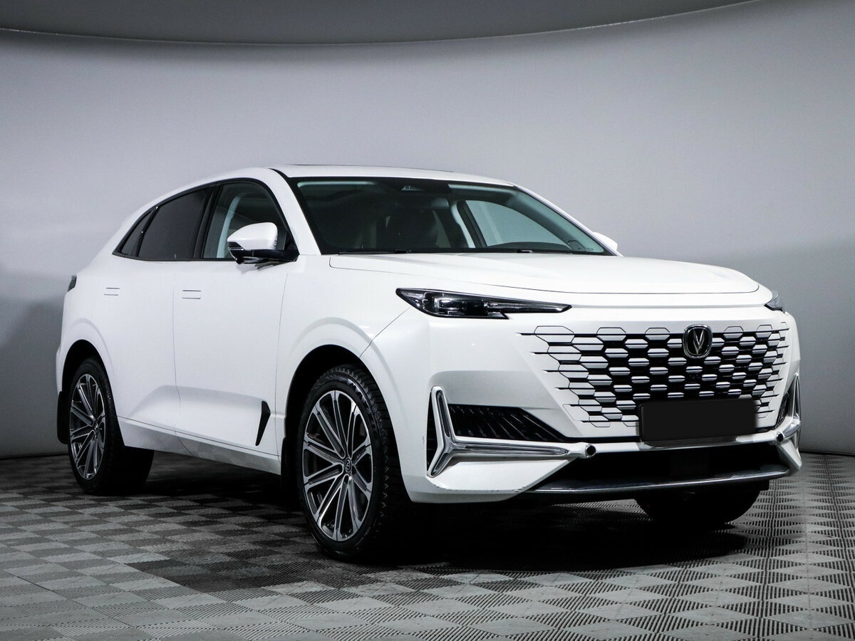 Changan UNI-K с пробегом — 2024 год. Фото: #2