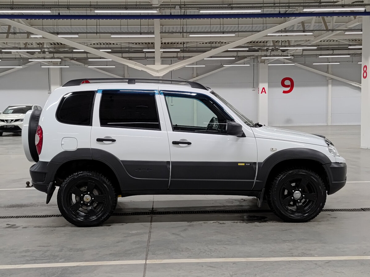 Chevrolet Niva с пробегом — 2017 год. Фото: #3