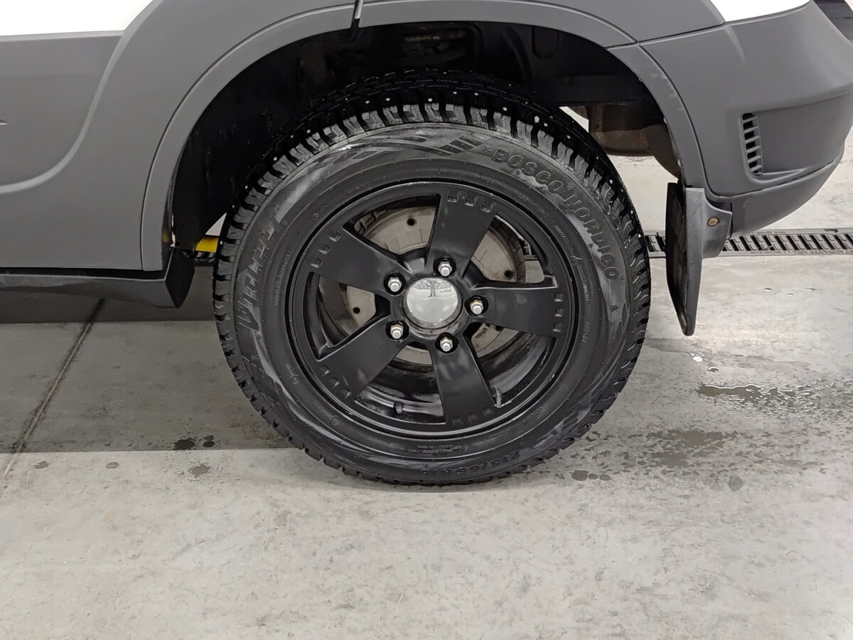 Chevrolet Niva с пробегом — 2017 год. Фото: #17