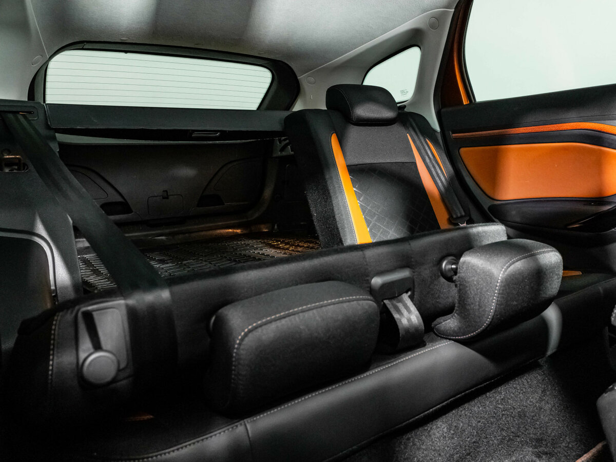 Lada (ВАЗ) Vesta с пробегом — 2021 год. Фото: #17