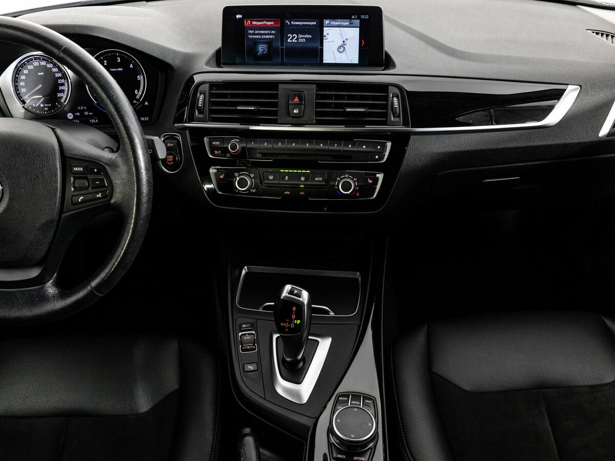 BMW 1 серии с пробегом — 2017 год. Фото: #11