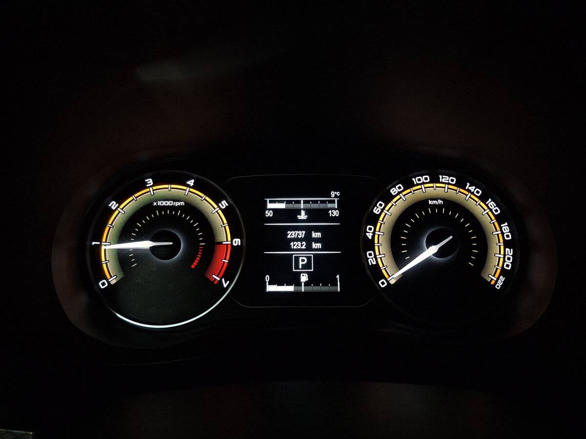 Lada (ВАЗ) Vesta с пробегом — 2024 год. Фото: #12