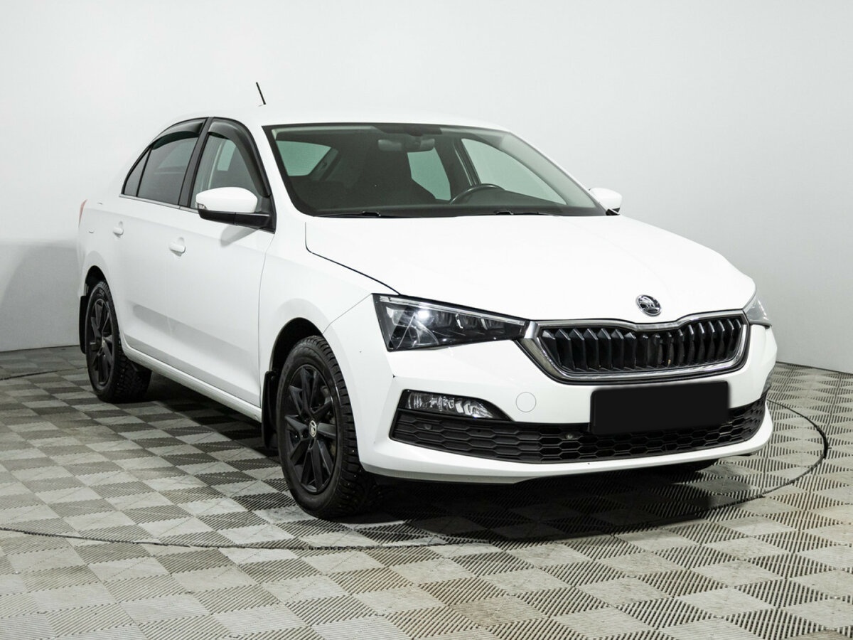 Skoda Rapid с пробегом — 2021 год. Фото: #2