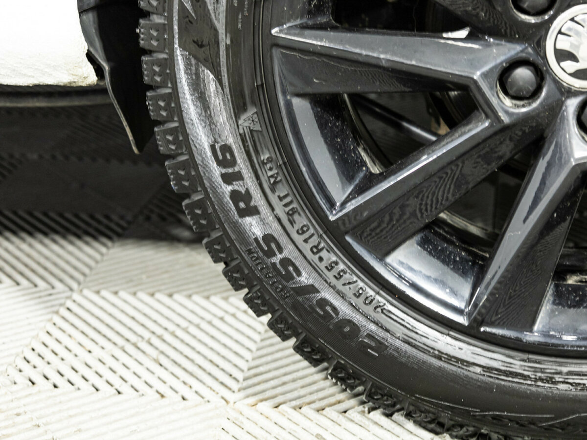 Skoda Rapid с пробегом — 2021 год. Фото: #13