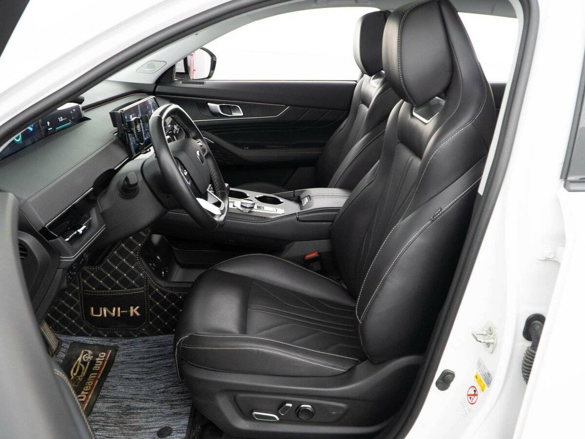 Changan UNI-K с пробегом — 2023 год. Фото: #8