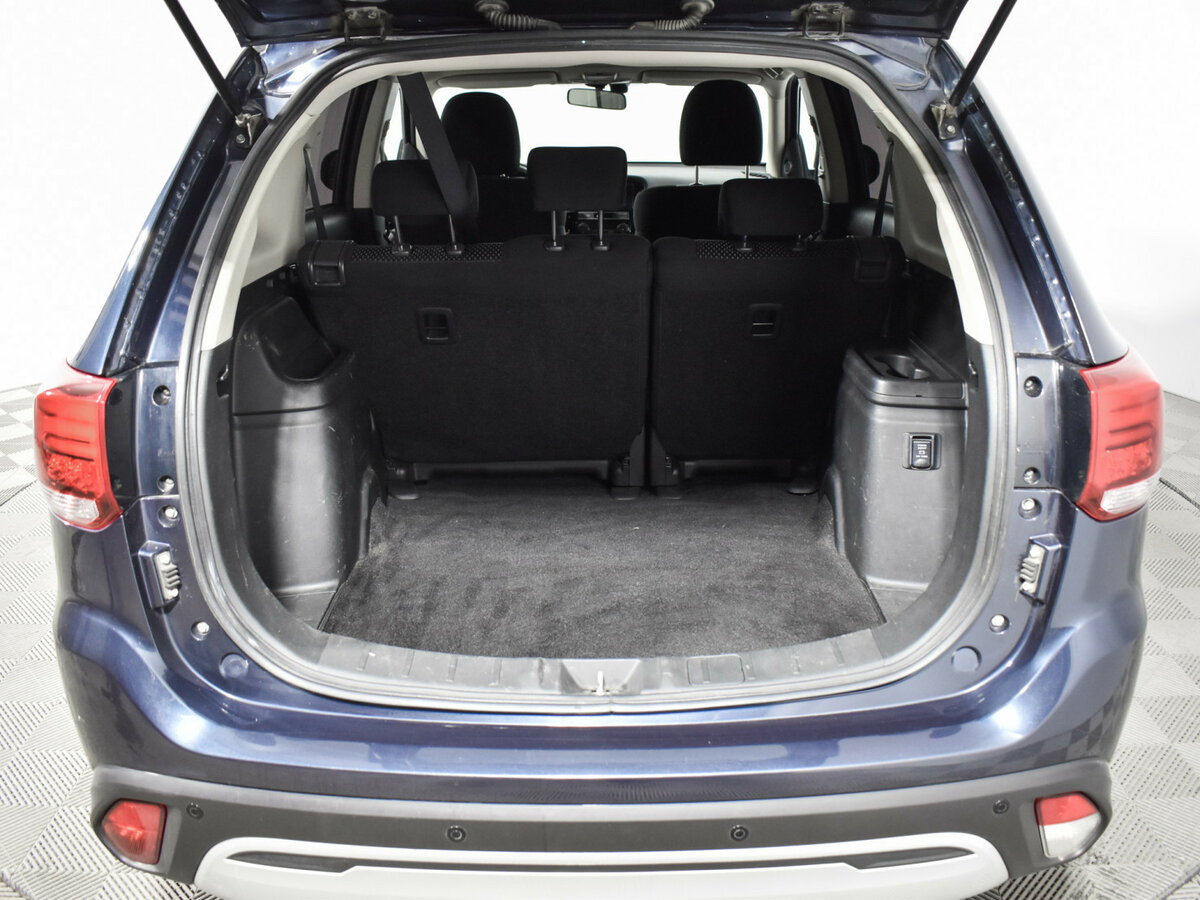 Mitsubishi Outlander с пробегом — 2019 год. Фото: #18