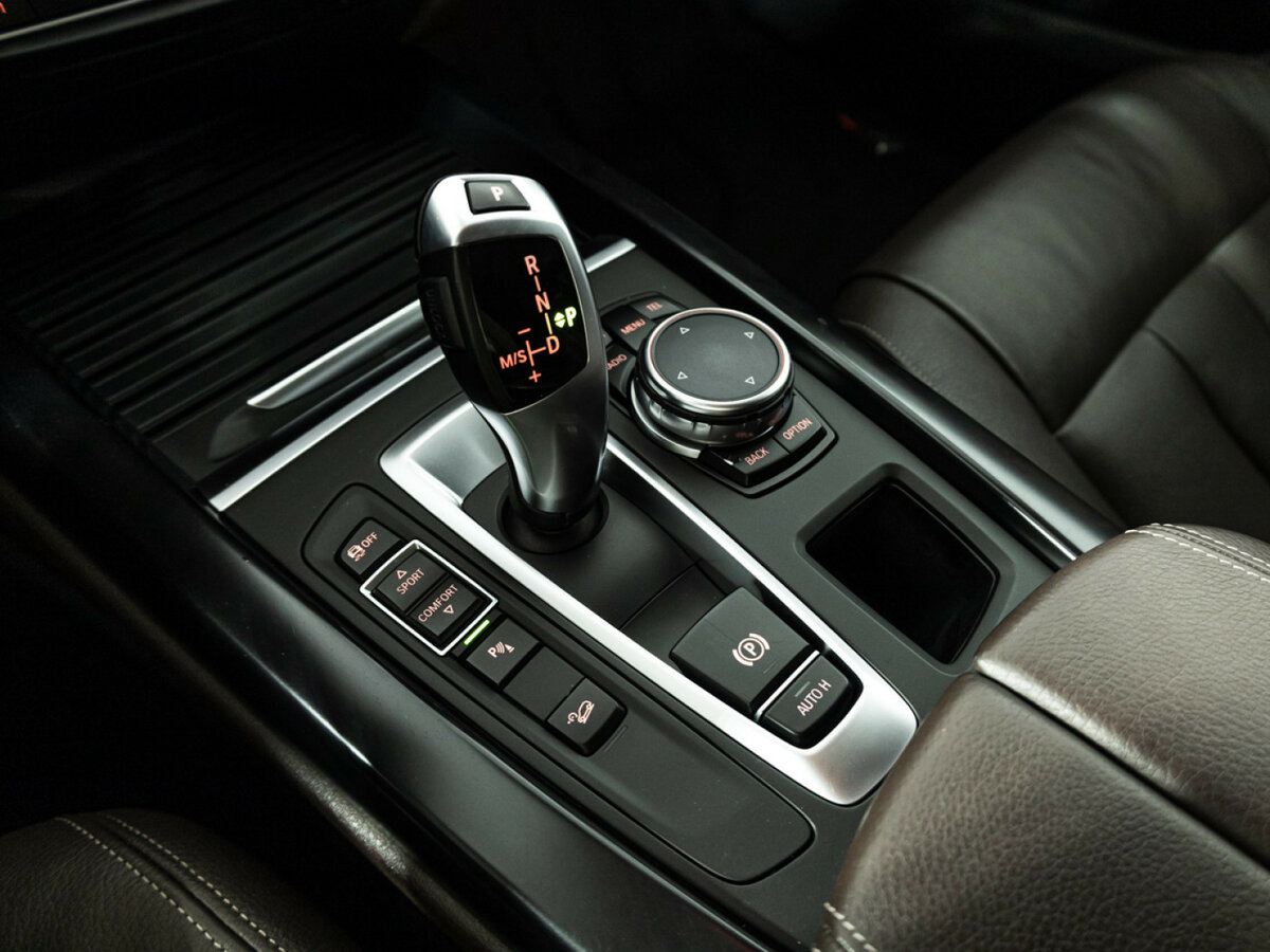 BMW X5 с пробегом — 2015 год. Фото: #19