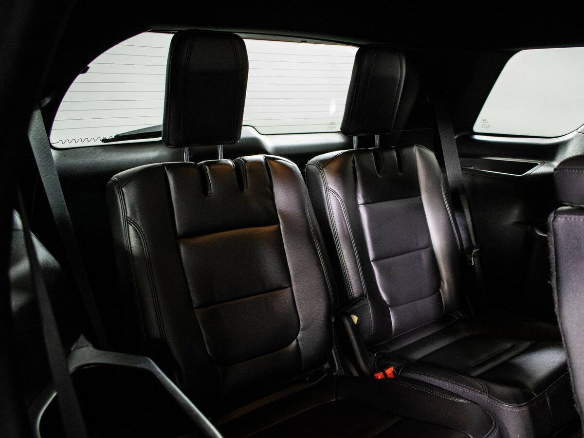 Ford Explorer с пробегом — 2018 год. Фото: #8