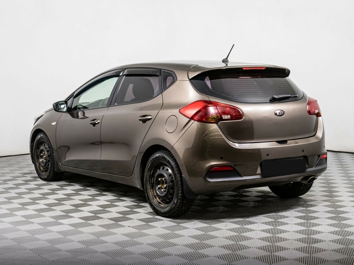 Kia Ceed с пробегом — 2012 год. Фото: #6