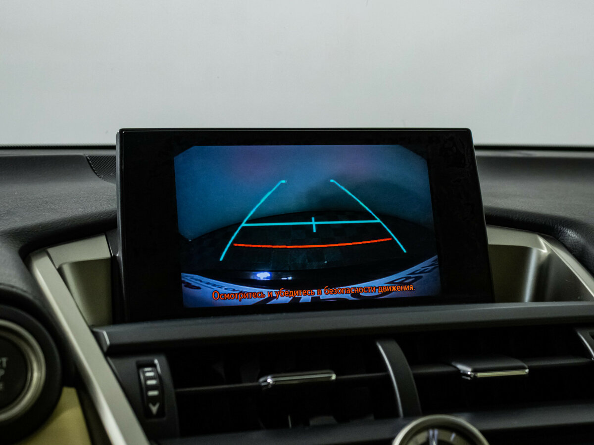 Lexus NX с пробегом — 2015 год. Фото: #12