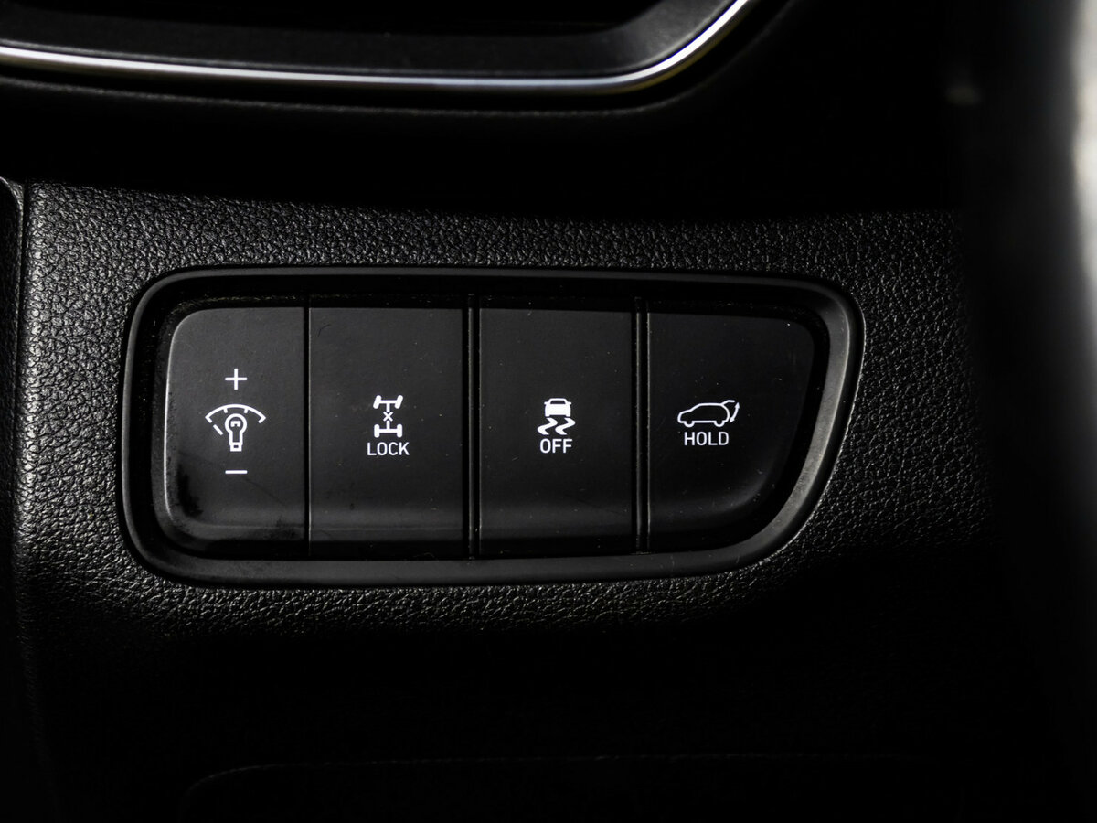 Hyundai Santa Fe с пробегом — 2019 год. Фото: #16