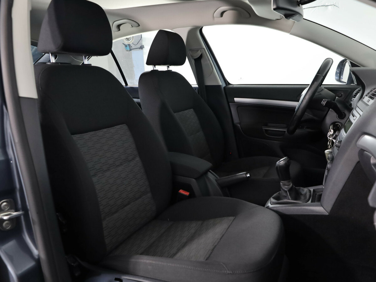 Skoda Octavia с пробегом — 2012 год. Фото: #14