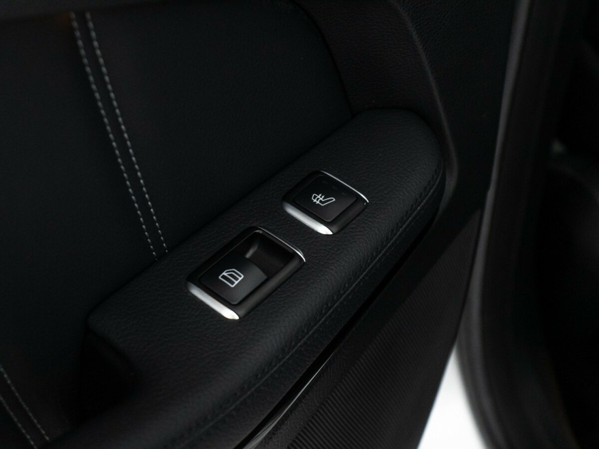 Mercedes-Benz E-Класс с пробегом — 2013 год. Фото: #19