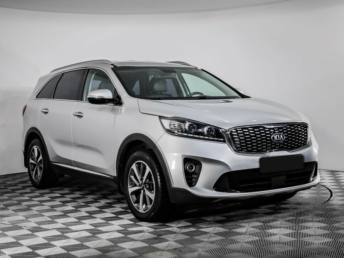 Kia Sorento с пробегом — 2018 год. Фото: #2