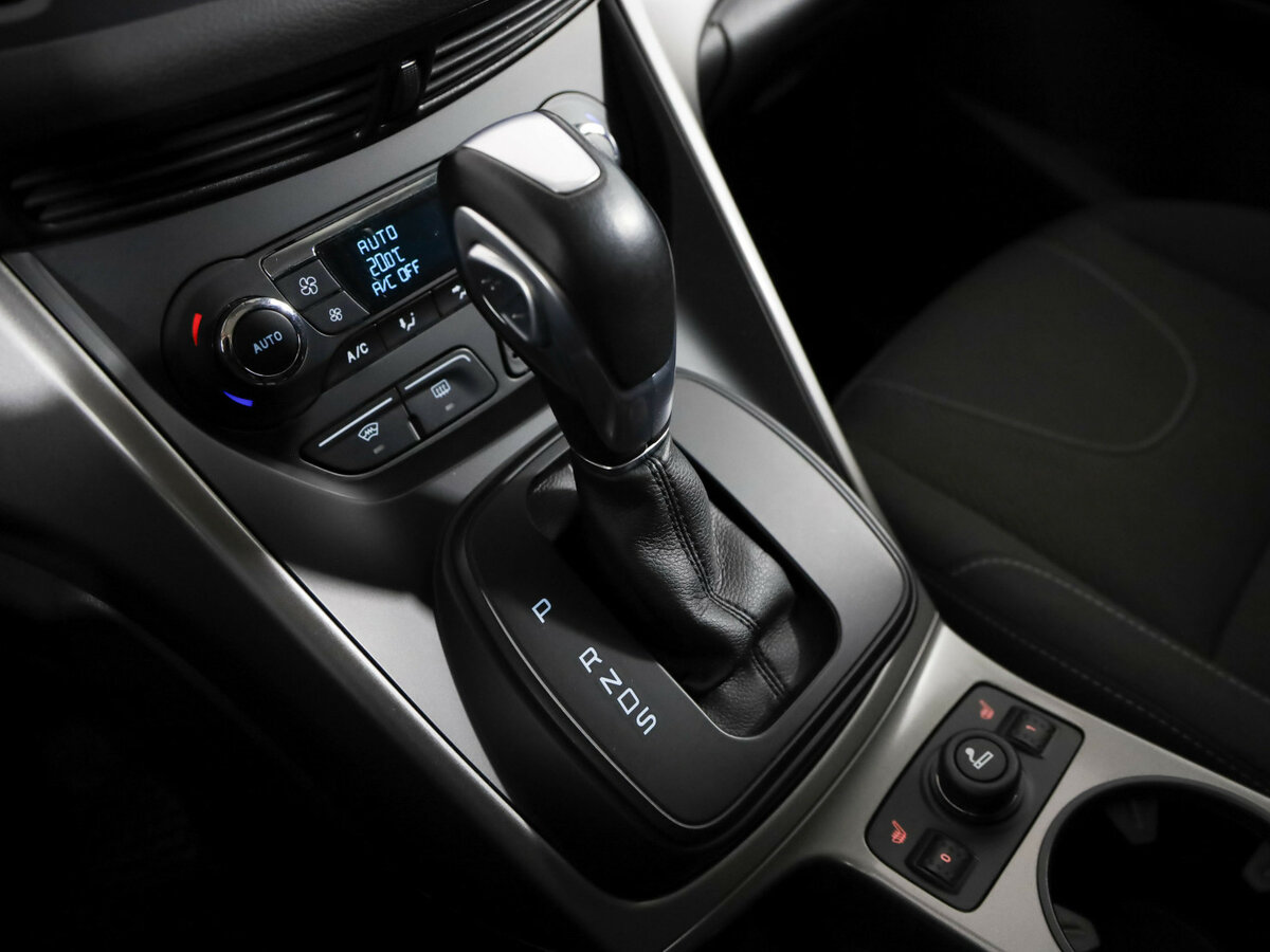 Ford Kuga с пробегом — 2016 год. Фото: #7