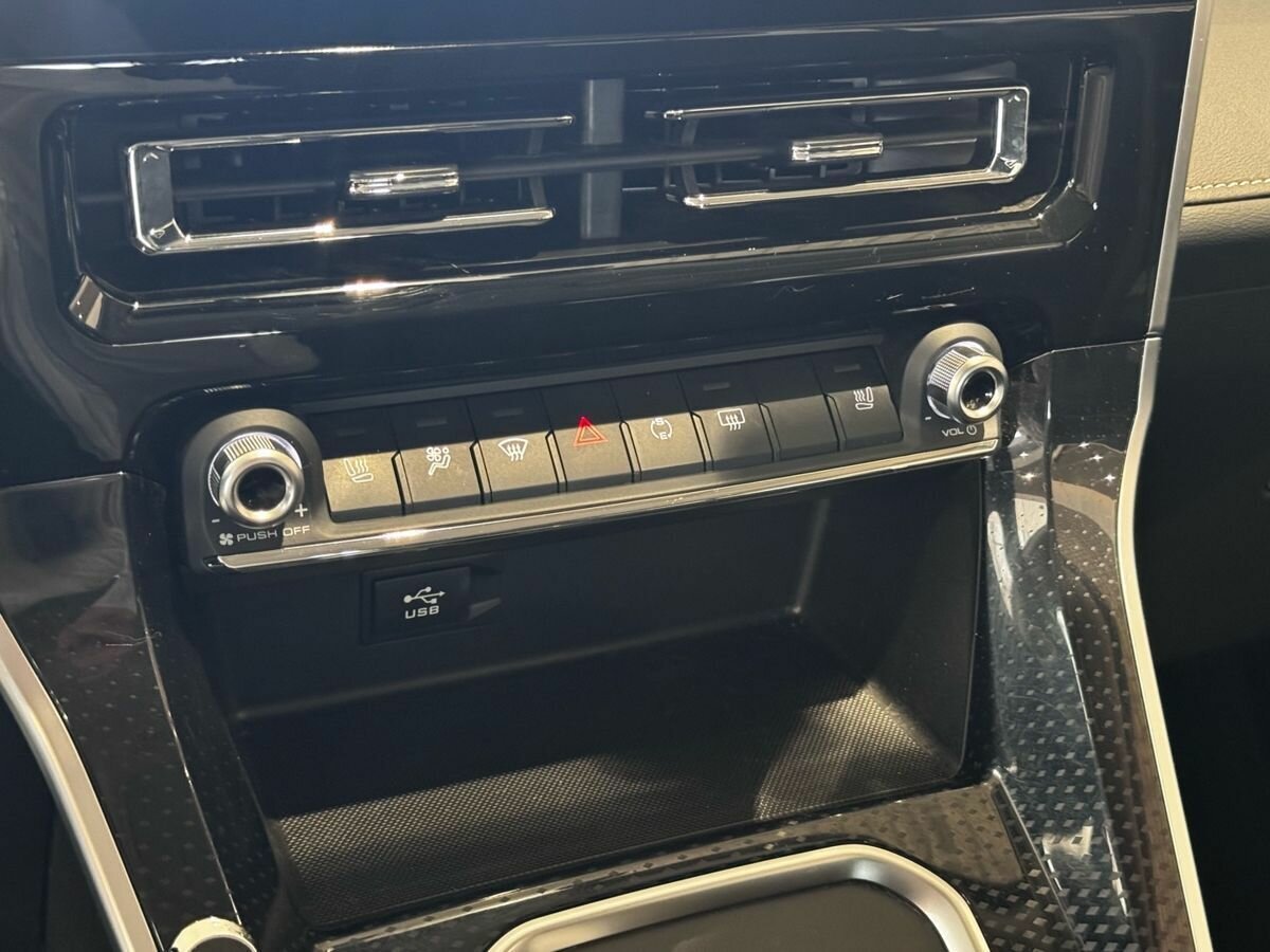 Haval M6 с пробегом — 2024 год. Фото: #20